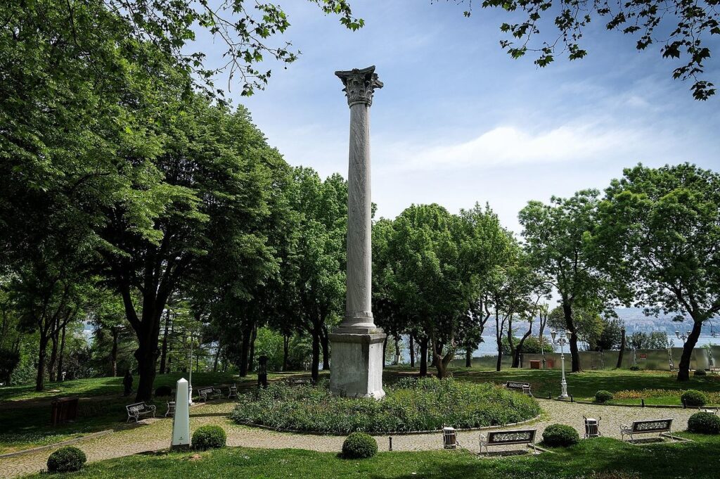 Gulhane Park: Green Oasis in Istanbul