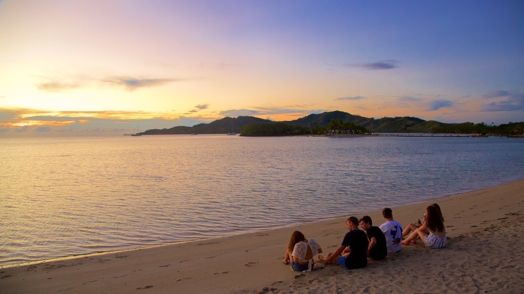 Musket Cove Beach: Marina and Watersports on Malolo Lailai