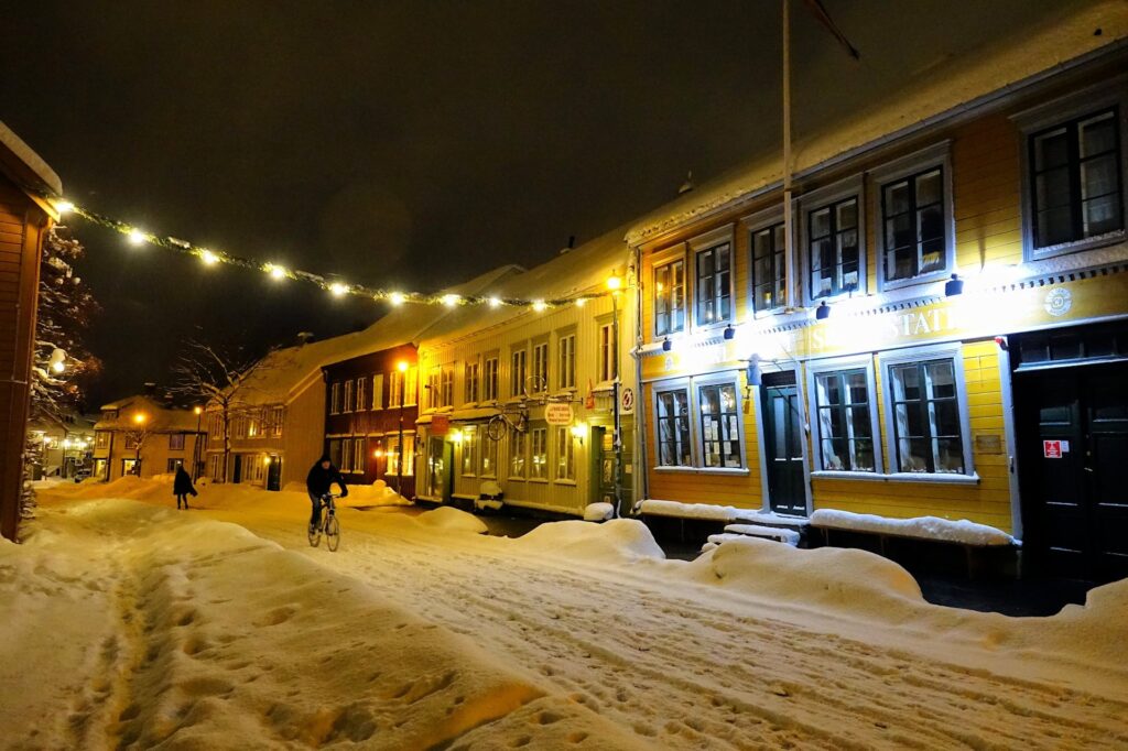 Explore the Winding Streets of Trondheim’s Bakklandet