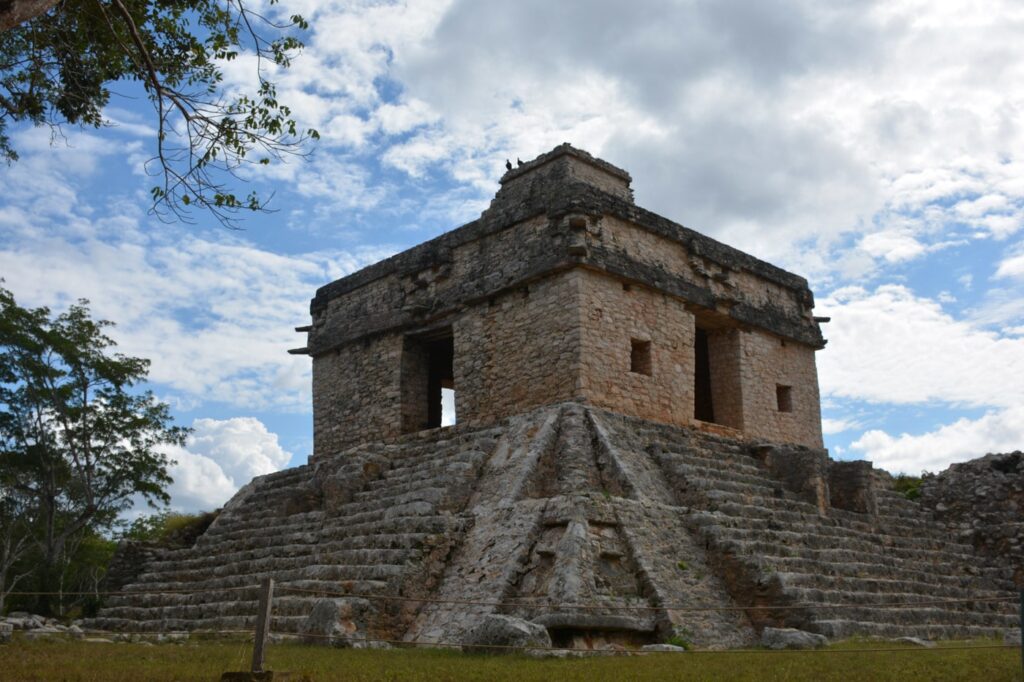 Discover the Ruins of Dzibilchaltun in Yucatan