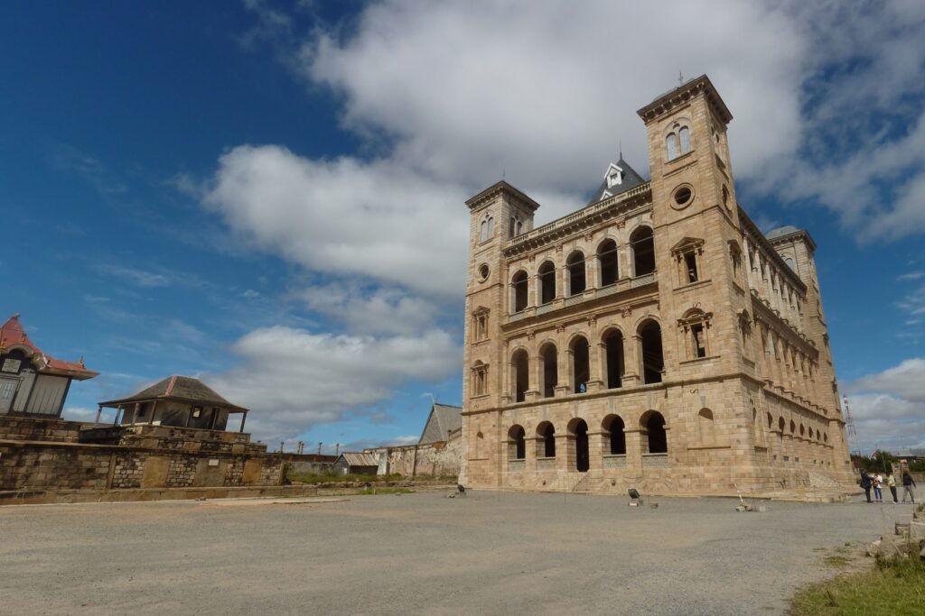 Royal Palace of Tsinjoarivo: Historical Landmark Near Antananarivo