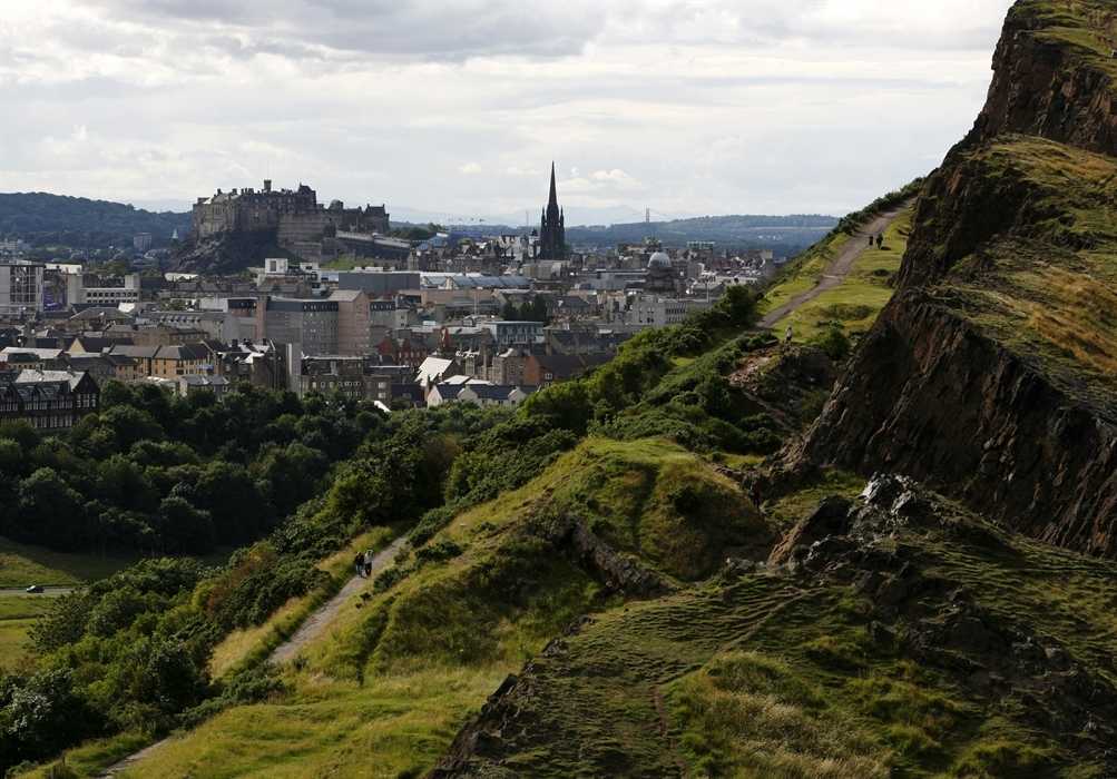 Arthur’s Seat: Edinburgh’s Famous Peak