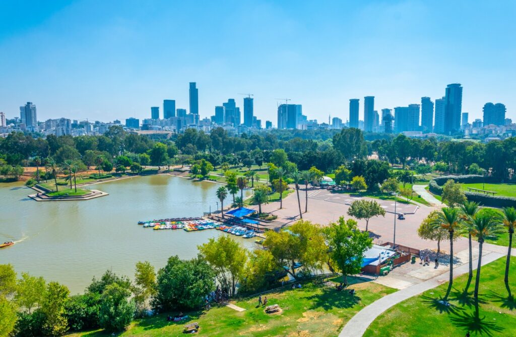 Yarkon Park, Tel Aviv – Urban Green Space with Trails and Boating