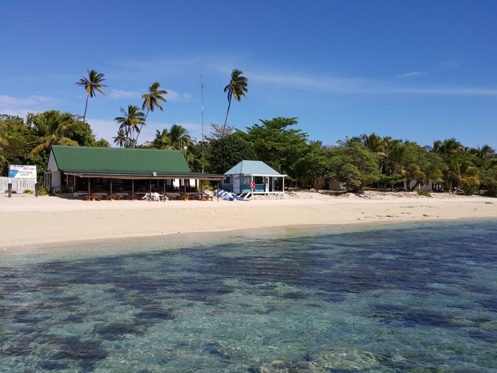 Bounty Island Beach: Eco-Friendly Retreat in Mamanucas