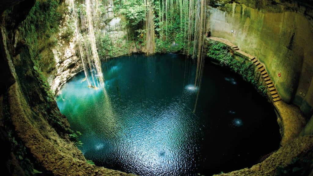 Cenote Ik Kil in Yucatán