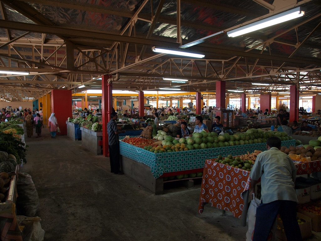 Suva Municipal Market: Fresh Produce and Local Goods