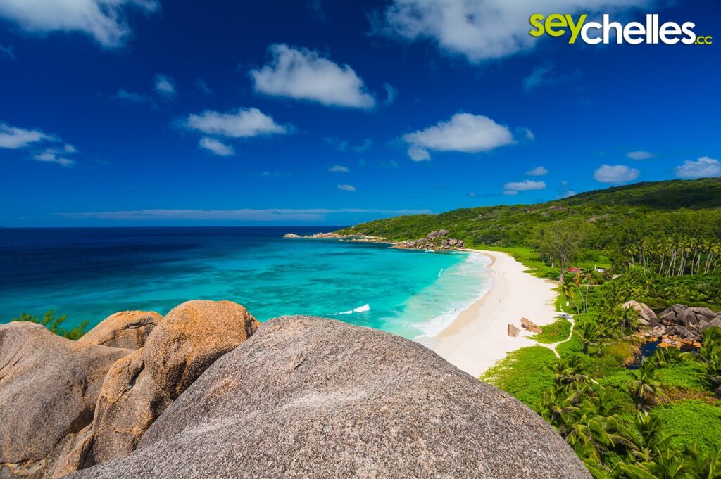 Anse Polite, La Digue – Small, Quiet Beach