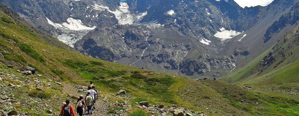 Hiking the Trails of Cerro Pochoco, Santiago