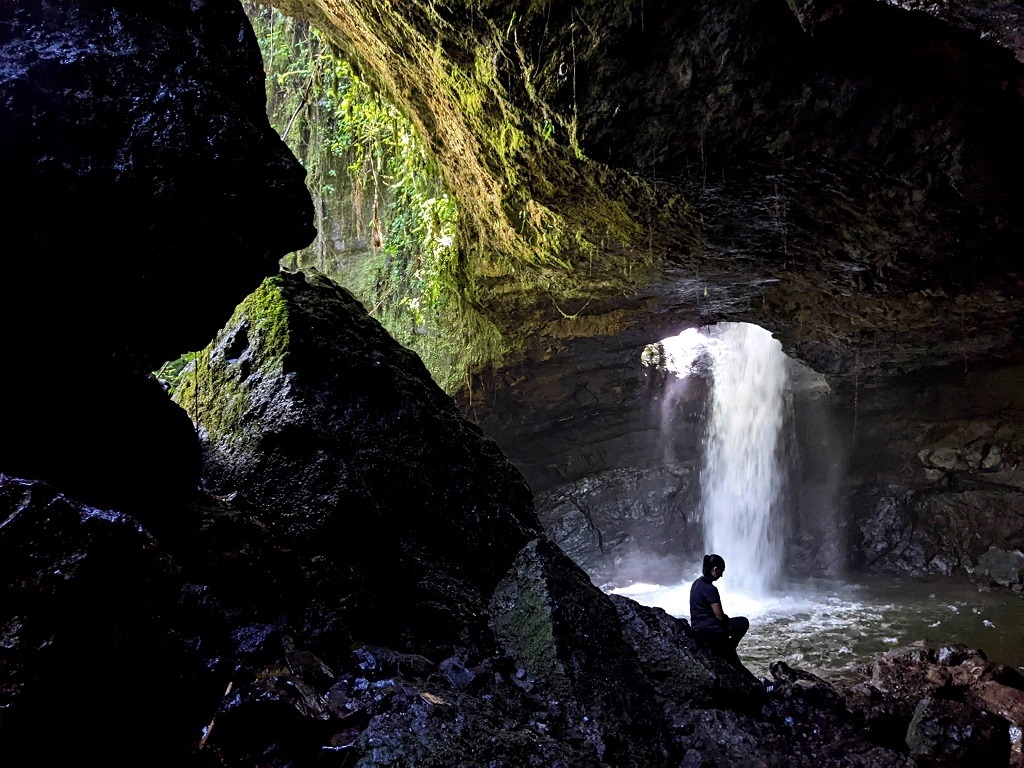 La Cueva del Esplendor: Hidden Waterfall in Jardin