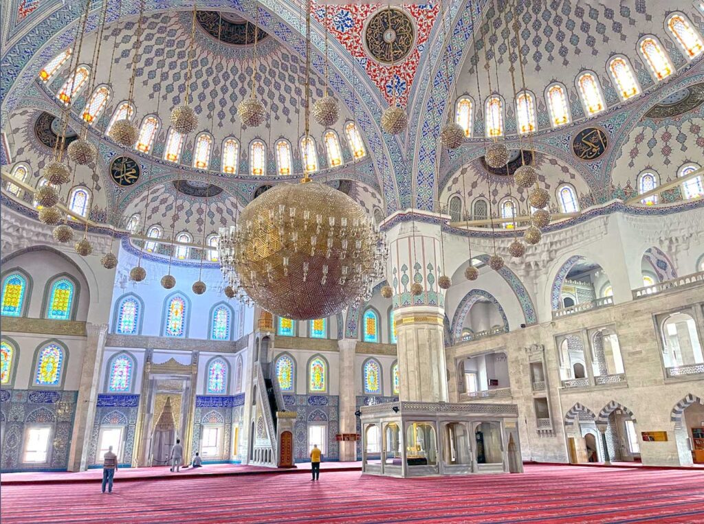 Kocatepe Mosque: Majestic Mosque in Ankara