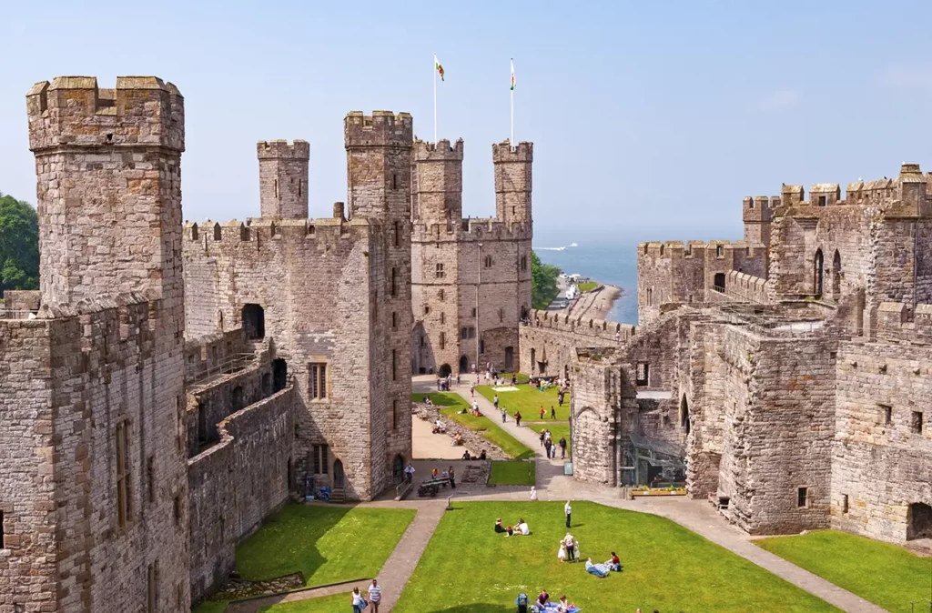 Caernarfon Castle: Welsh Stronghold with Majestic Views