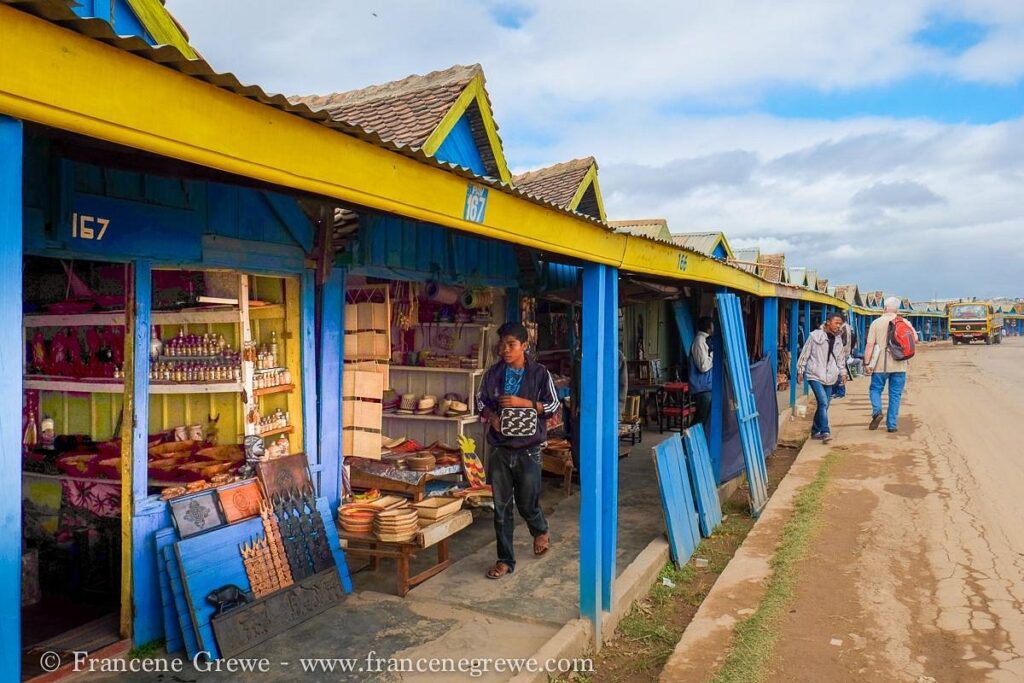 Ambatondrazaka Market: Vibrant Local Life in the Highlands