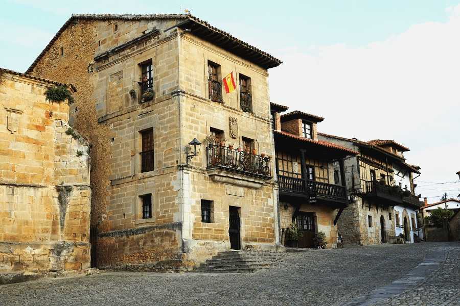 Santillana del Mar: A Beautiful Medieval Village