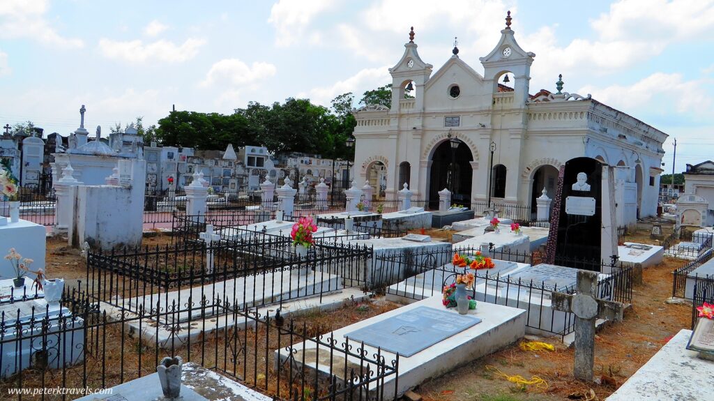 Mompox Cemeteries: Timeworn Graveyards of Colombia