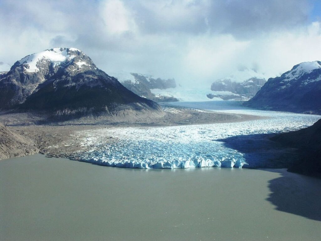 Discovering the Glacier Lagoons of Aysén, Chile