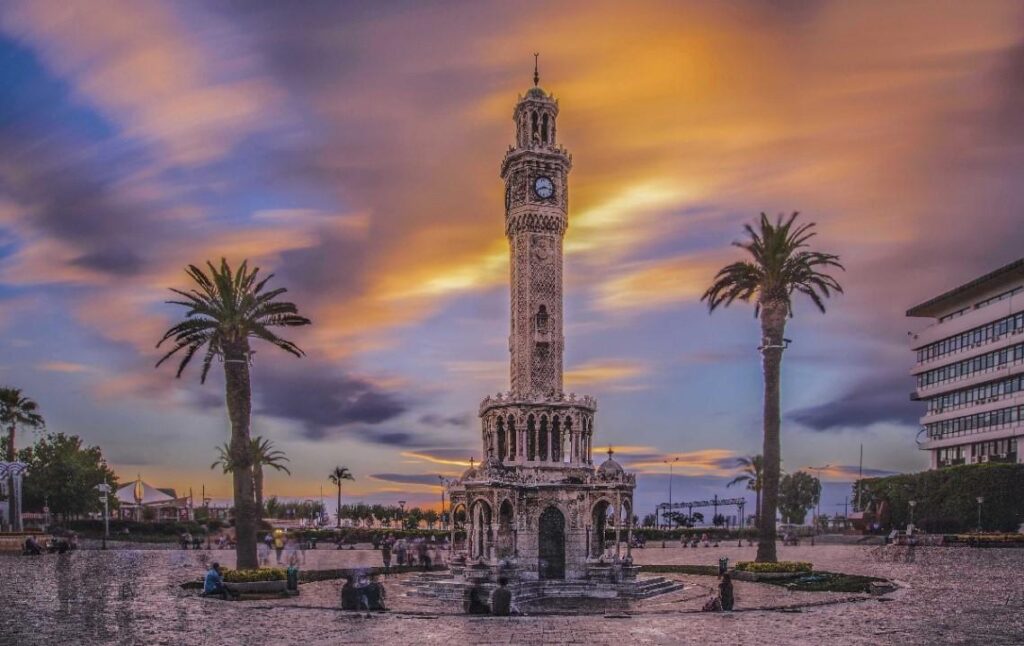 Izmir Clock Tower: Iconic Landmark