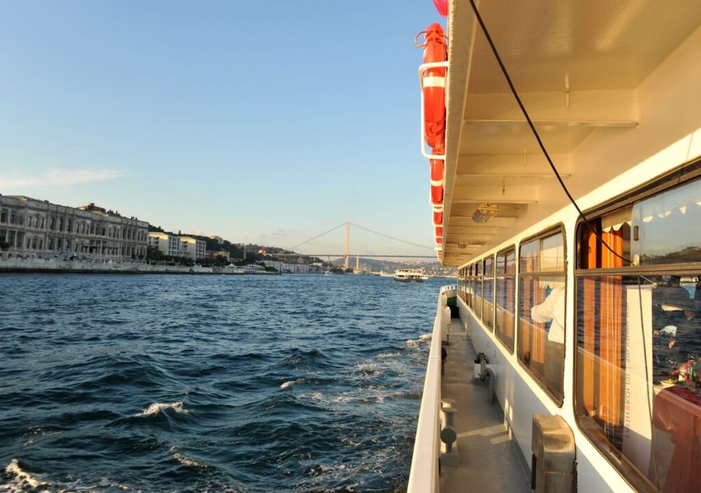 Bosphorus Cruise: Iconic Tour in Istanbul