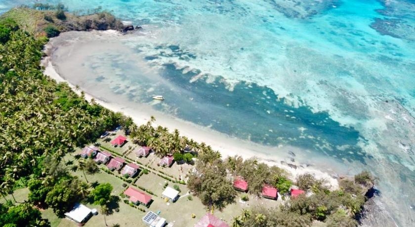 Nacula Island Beach: Stunning Views and Clear Waters