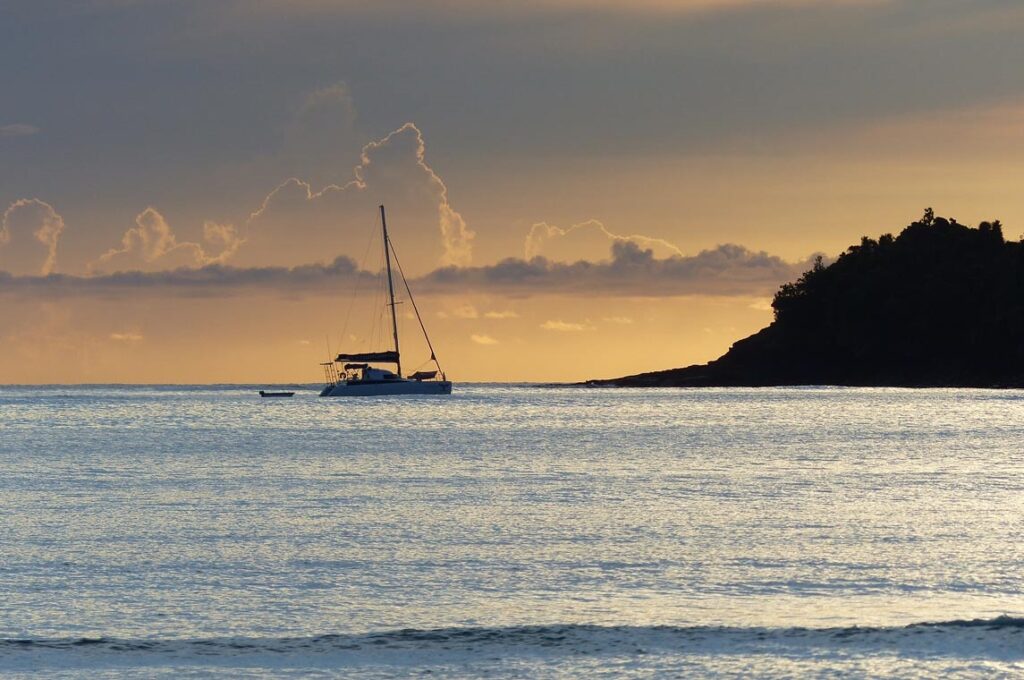 Nosy Sakatia Dive Sites: Underwater Exploration Near Nosy Be