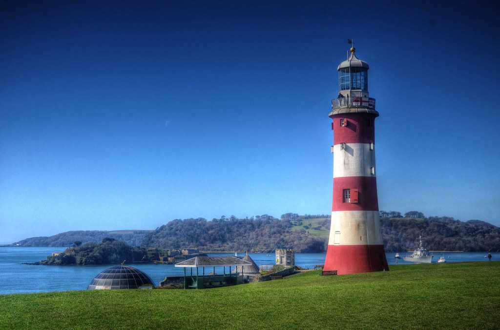 Plymouth Hoe: Historic Naval Lookout