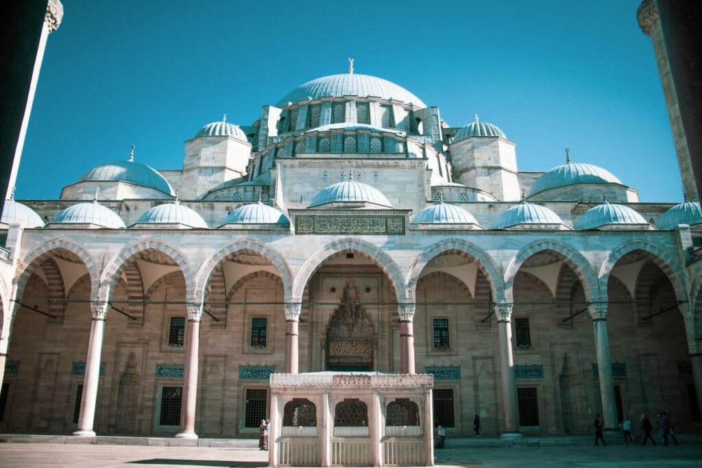 Van Great Mosque: Iconic Site in Eastern Turkey