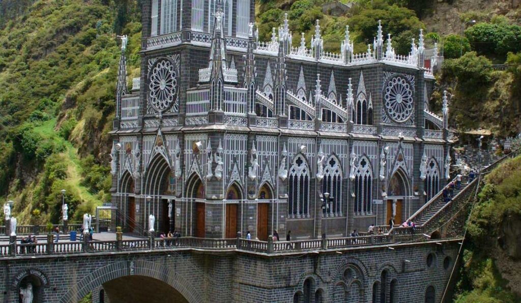 Ipiales Las Lajas Sanctuary: Stunning Church in the Andes