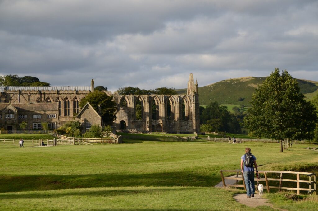 Bolton Abbey: Stunning Views in the Yorkshire Dales