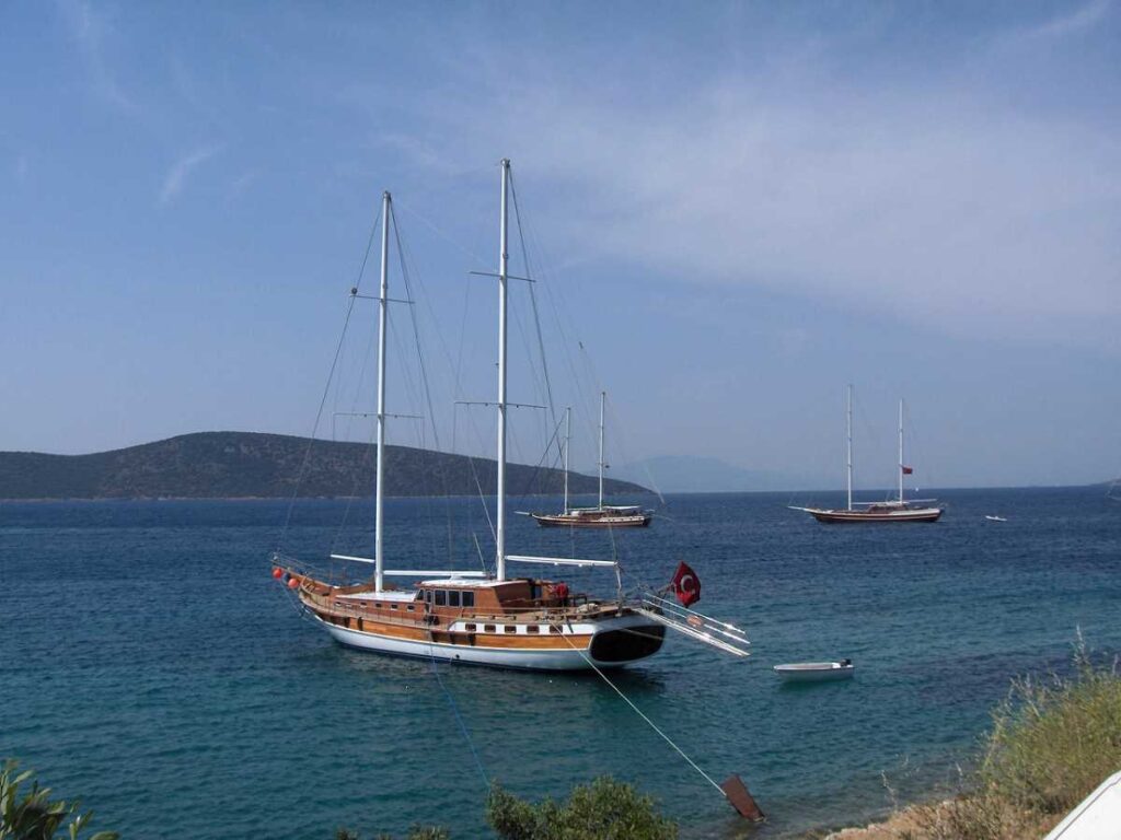 Bodrum Windmills: Hilltop Attraction in Bodrum