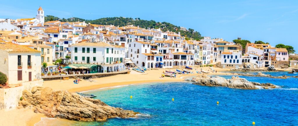 Llançà’s Beaches in Girona: Crystal Waters and Rugged Coast