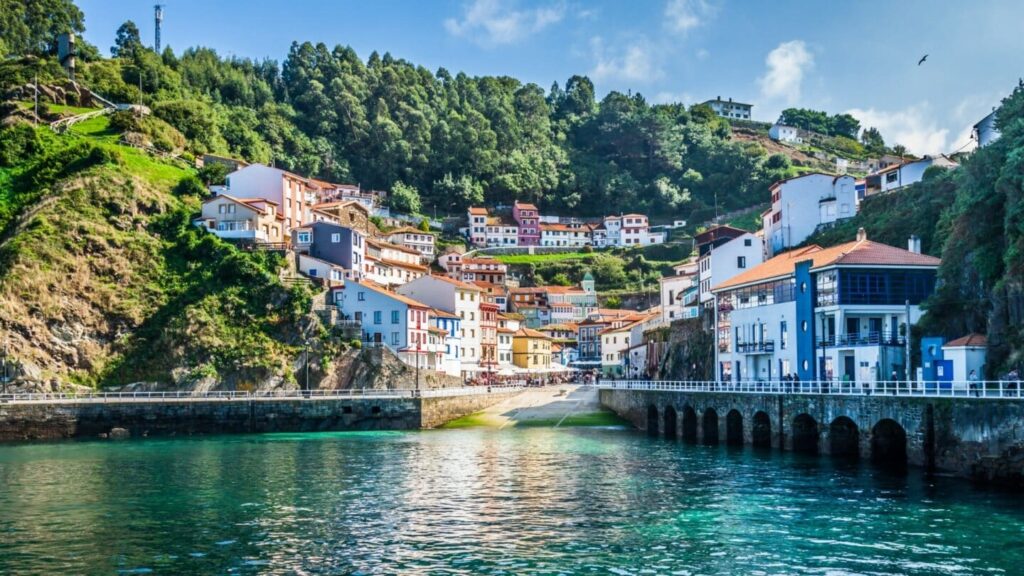 Cudillero’s Colorful Port: A Hidden Gem on the Asturian Coast