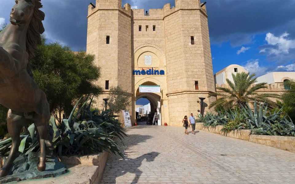 Exploring the Historical Medina of Nabeul