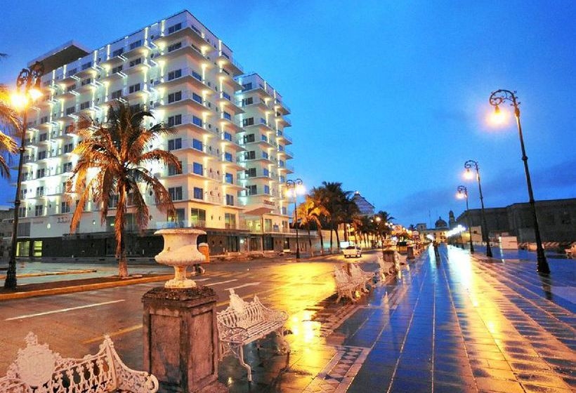 Malecon of Veracruz in Veracruz