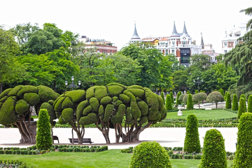 El Retiro Park in Madrid: A Peaceful Oasis in the Capital