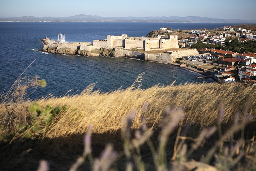 Bozcaada Castle: Seaside Fortress in Bozcaada