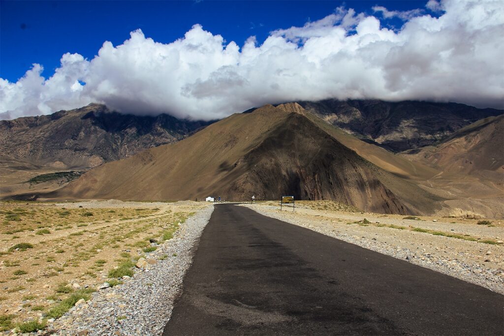 Jomsom: Gateway to Mustang Valley