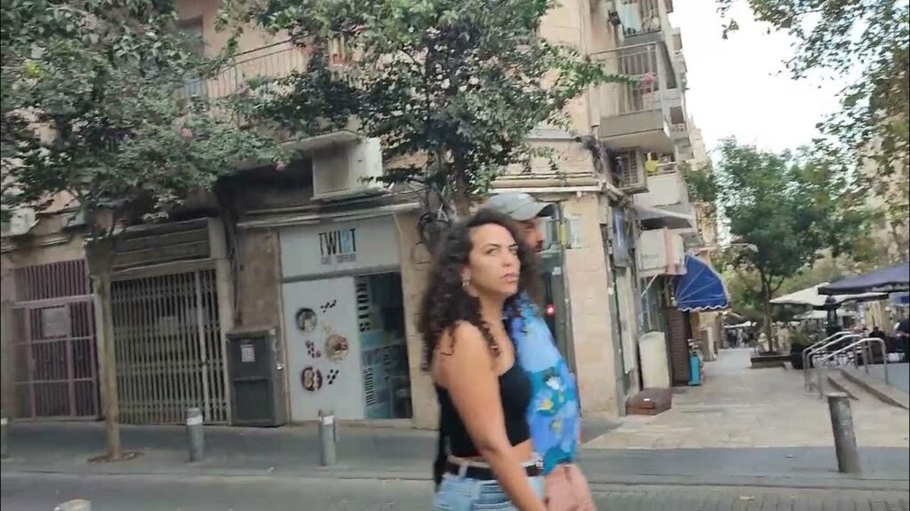 Ben Yehuda Street, Jerusalem – A Bustling Pedestrian Promenade