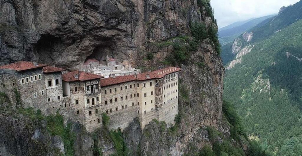 Sumela Waterfall: Scenic Beauty in Trabzon