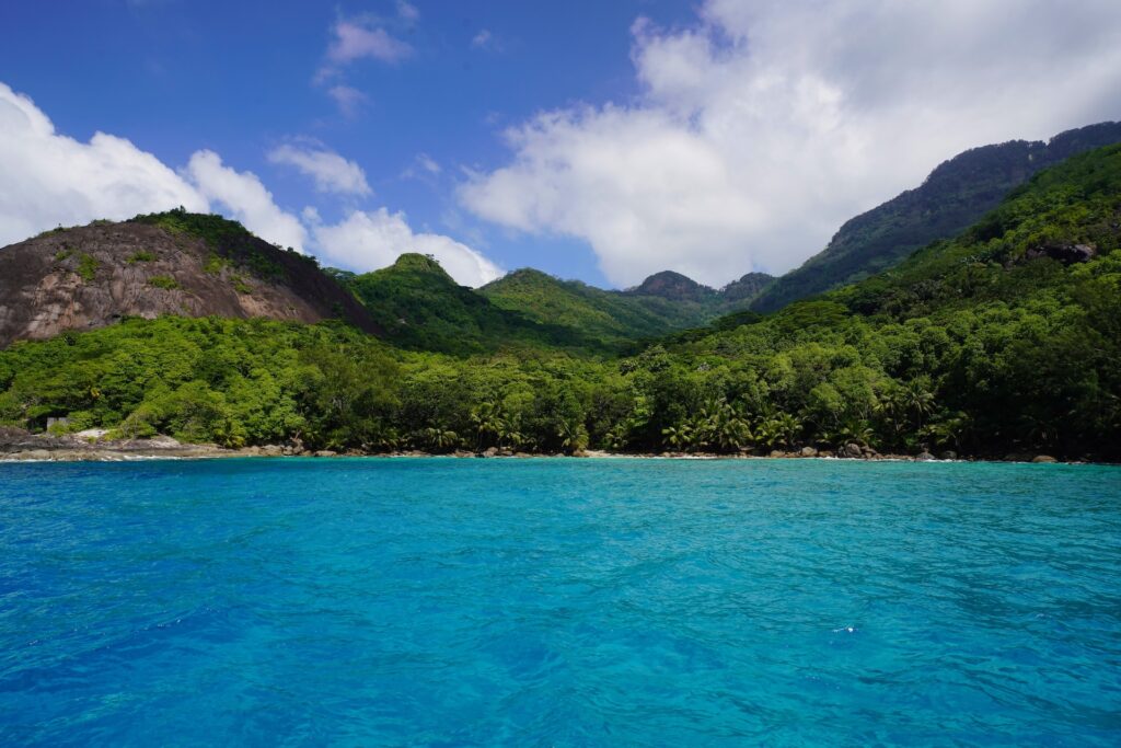 Silhouette Island – Untouched Natural Beauty