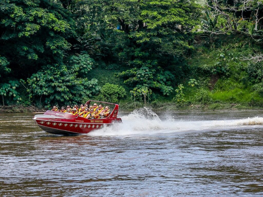 Sigatoka River Safari: Jet Boat Adventures in Sigatoka